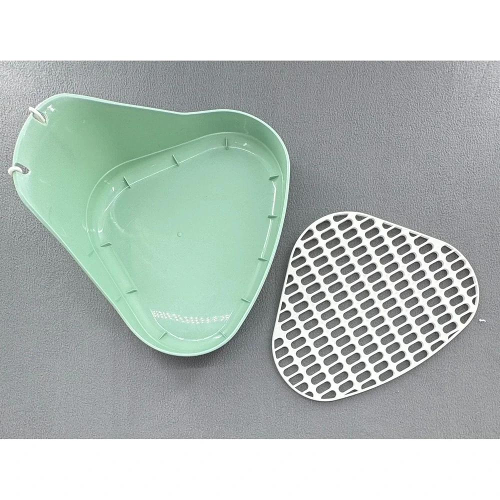 Unbranded corner litter
